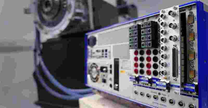 PA8 mit AOUT_5(1) PA8 mit AOUT_5(1)